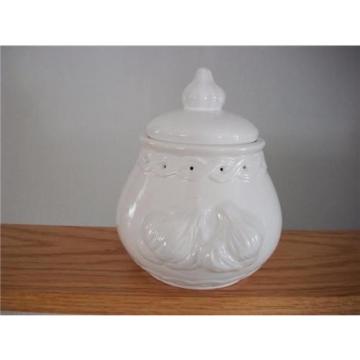 Norpro White Embossed Stoneware Garlic Keeper w/Vent Holes - Nice Counter Size